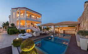 Marilyn Manor, Exclusive Hideway, By Thinkvilla